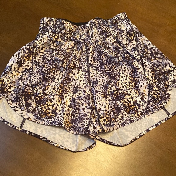 Lululemon🍋Track That Short 5" - Picture 3 of 7